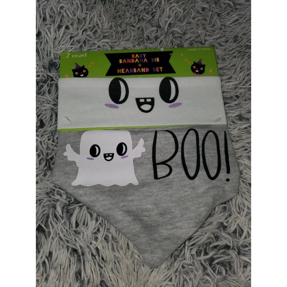 Halloween bib set